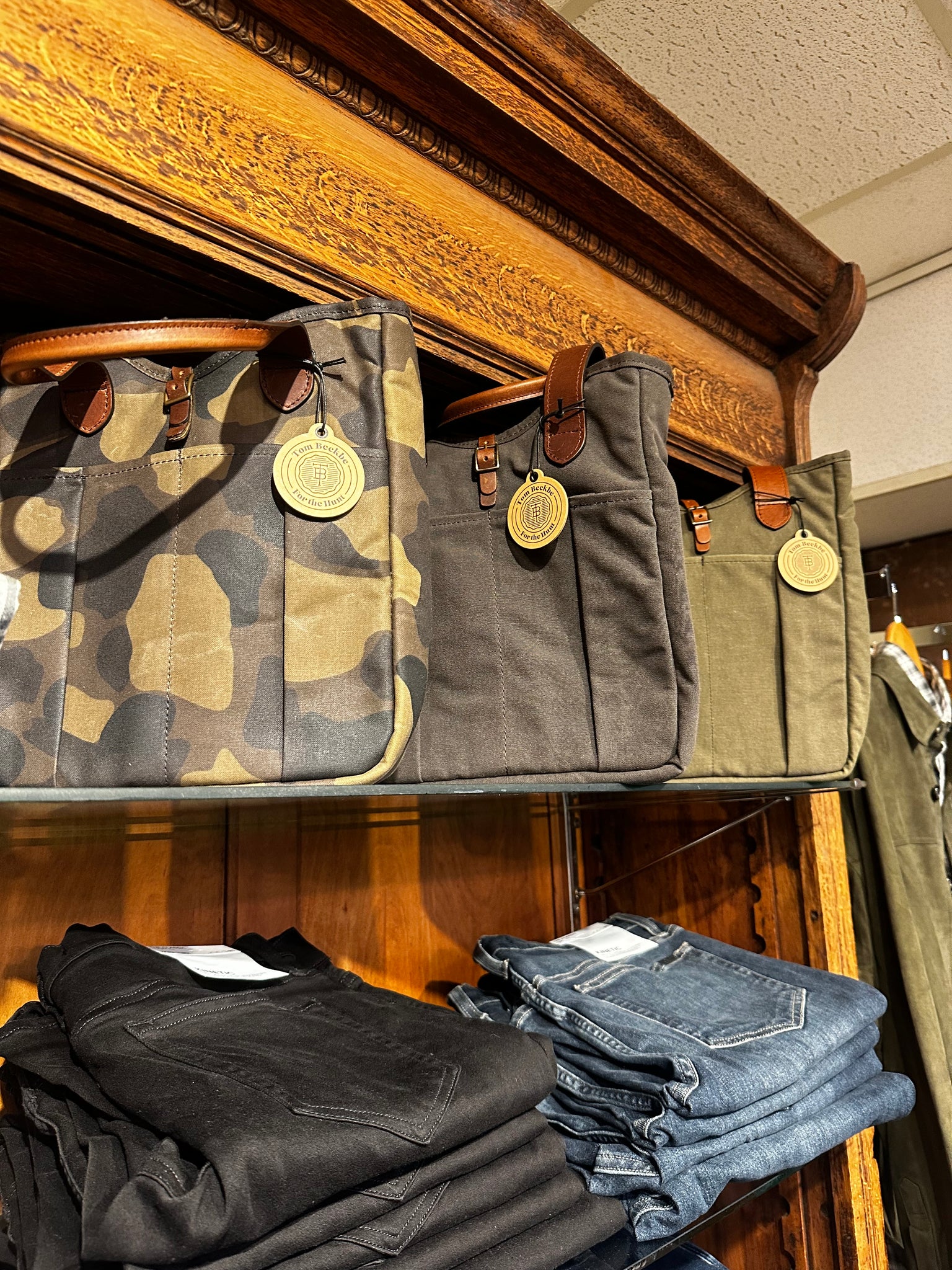 Classic Camo Canvas Utility Bag – Tom Beckbe